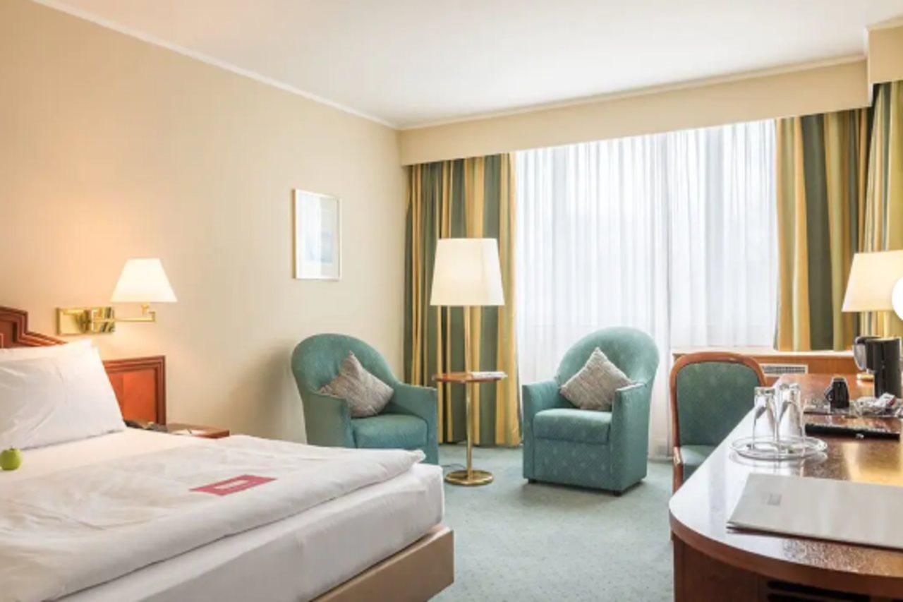 Leoso Hotel Леверкузен Экстерьер фото