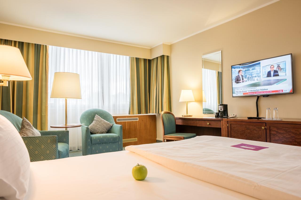 Leoso Hotel Леверкузен Экстерьер фото