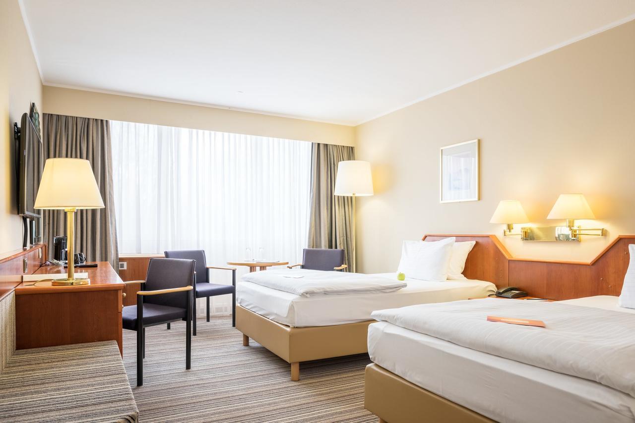 Leoso Hotel Леверкузен Экстерьер фото