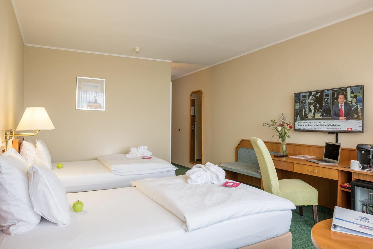 Leoso Hotel Леверкузен Экстерьер фото