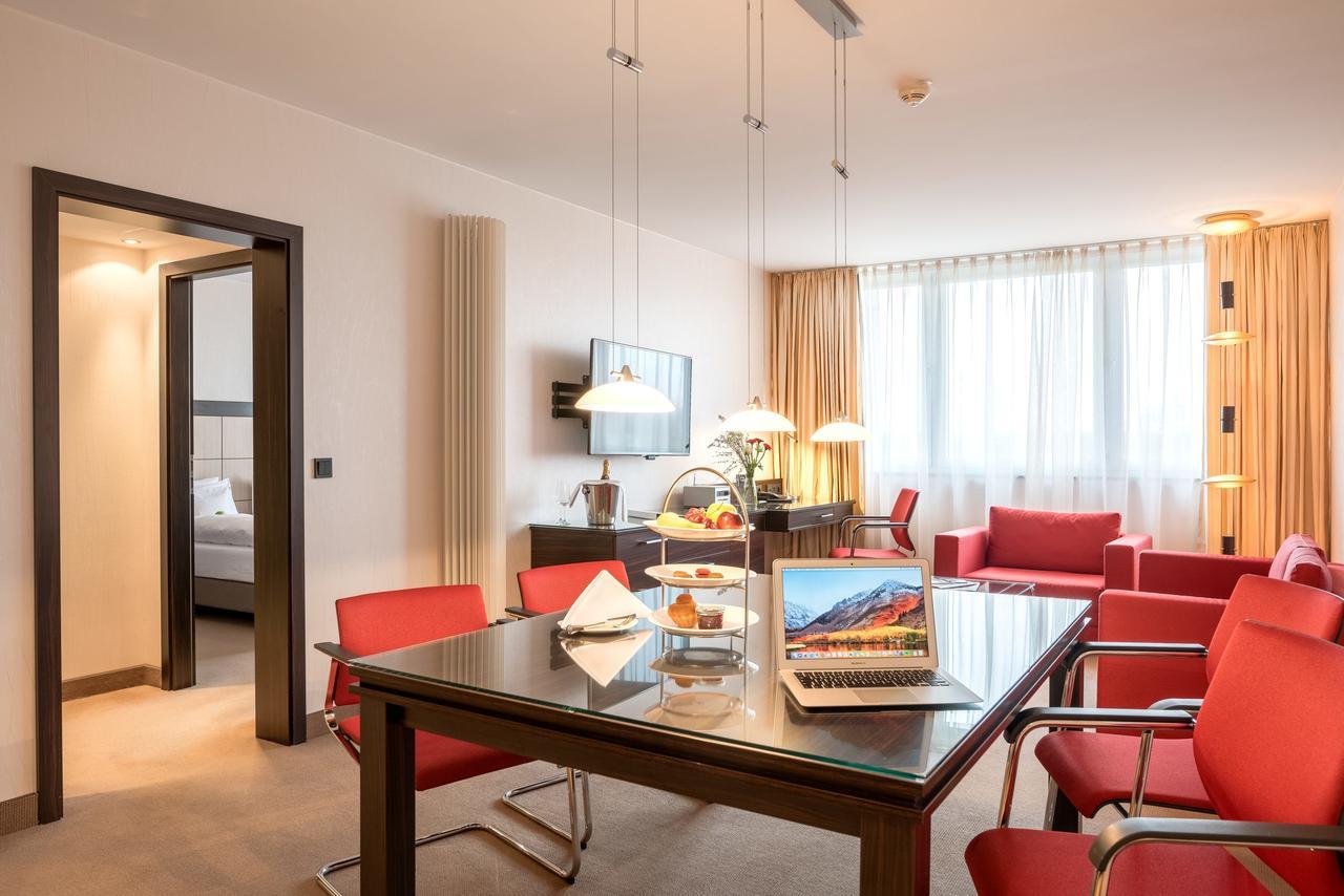 Leoso Hotel Леверкузен Экстерьер фото